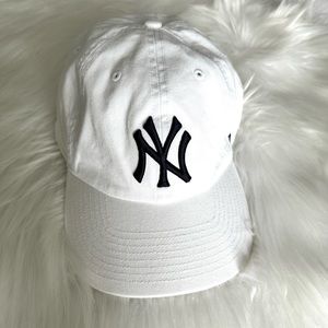 ‘47 New York Yankees Unisex Brand Clean Up Cap (NEW) - White